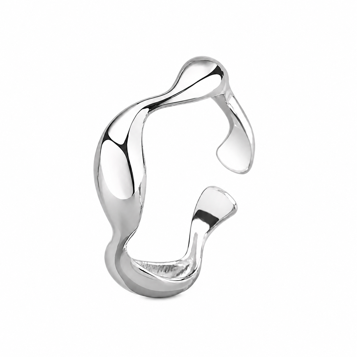 Lassoria Wave Ring